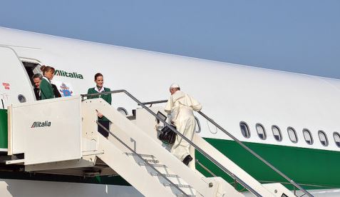 Voyage dans les pays baltes: Premières impressions du pape François