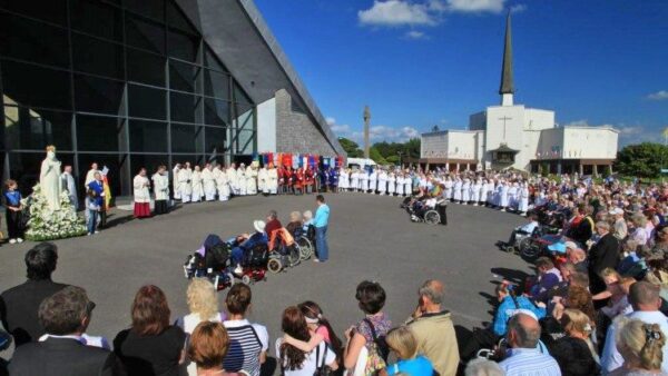 Irlande - Le pape se rendra le 26 août au sanctuaire marial de Knock